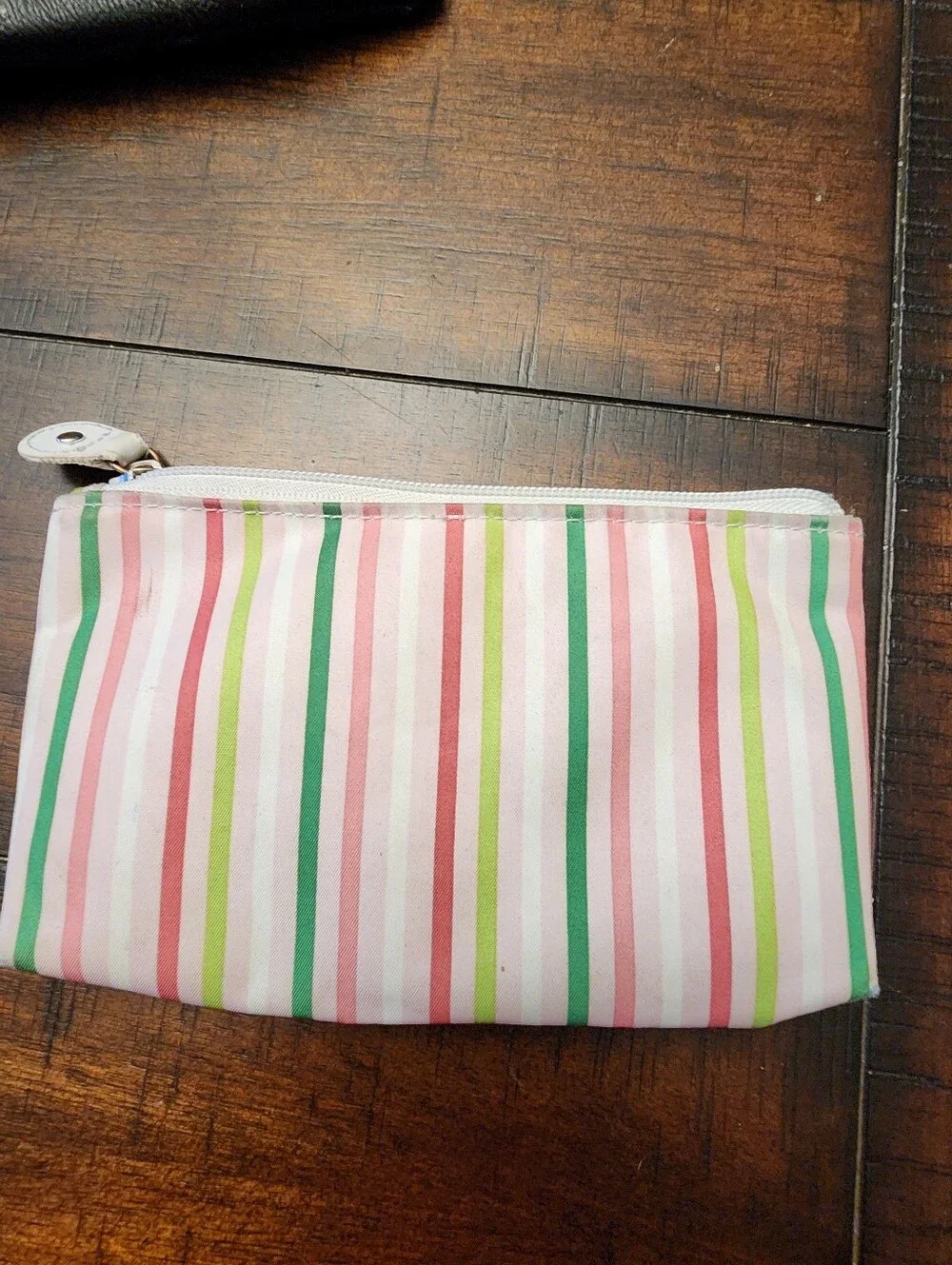 Modella compact cosmetic